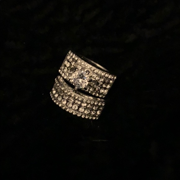 Wedding set - Picture 1 of 3